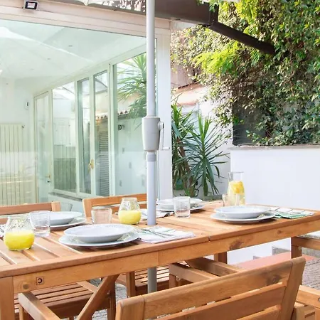 Oasi di relax: appartamento con giardino a Roma-3